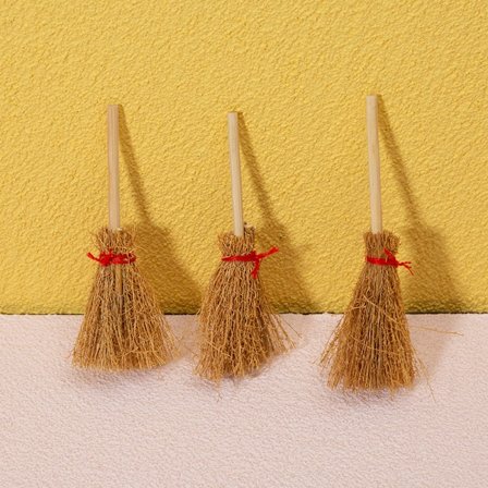 5-delt mini kostes tøj dekoration legetøj strå kost tilbehør