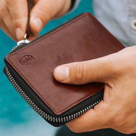 Cartera con cremallera de cuero canela RFID Montreal para hombres - Carteras