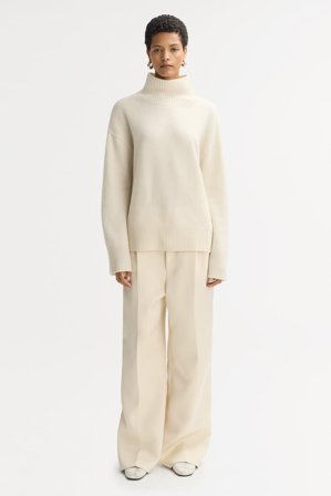 Soft Goat - Boyfriend Turtleneck - Women cashmere sweater - XL - Feather White