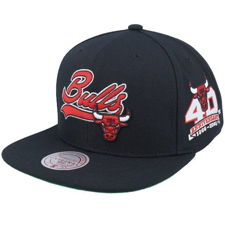 Mitchell & Ness - NBA Noir snapback Casquette - Chicago Bulls Oversweep Black Snapback @ Hatstore