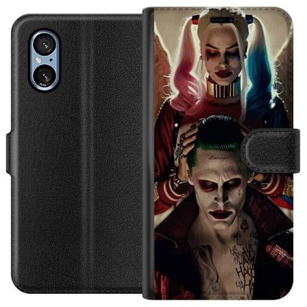Kompatibel Tegnebogsetui til Sony Xperia 10 VI Joker og Harley Quinn DC Comics Suicide Squad plakat retro tegneserie skurke par film fanart design