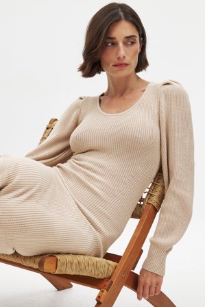 NA-KD - Strikket kjole med puff-ermer og rund hals - Høstkjoler - Beige - L