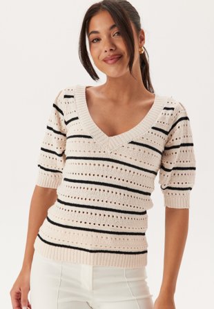 Happy Holly Short Sleeve Knit Sweater Cream/Black 32/34