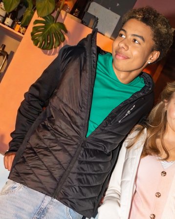 Sail Racing JR THUNDER HYBRID JACKET Svart Jackor Kille - Kids Brand Store