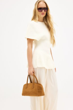 NA-KD Knitted Rib Peplum Top - Strikkede toppe - Råhvid - XL