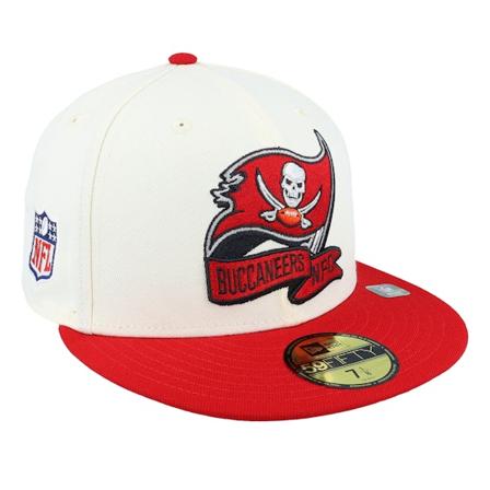 New Era - NFL Weiss fitted Cap - Tampa Bay Buccaneers NFL22 Sideline 59FIFTY White/Red Fitted @ Hatstore