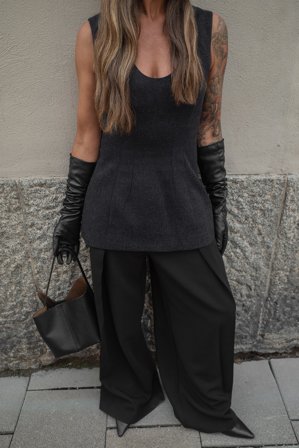 Janka Polliani x NA-KD Haut ajusté à encolure ronde - - Gris - EU 44