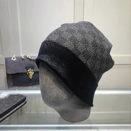 Uusi saapuminen Designer-kirjaimin painettu ruudullinen talvihattu, pehmeä ja lämmin neulepipo, tummanharmaa