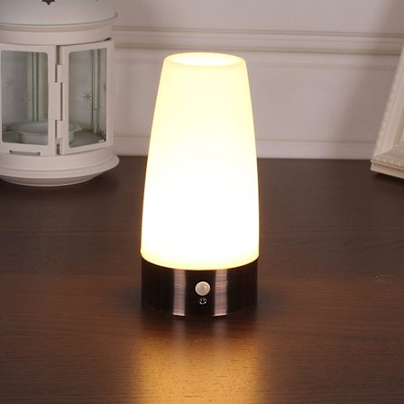 Bordslampa, Retro LED-nattlampa, Sänglampa med trådlös PIR-rörelsesensor, Kräver 3 AAA 1,5 V batterier, Plast, Vitt ljus, Rund