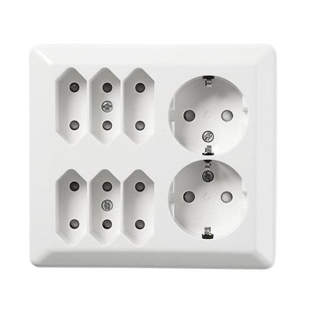 Elko EKO05038 Stikkontakt jordet, 2-veis + 6 Euro, Strømbrytere & vegguttak