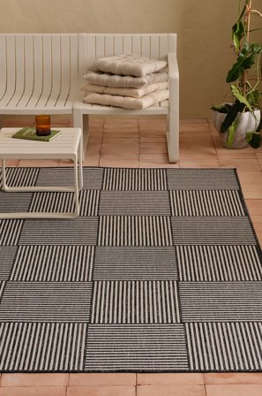 &Home - Utendørs teppe Manarola - Svart - Utendørstepper - 130X190 - Fra Homeroom