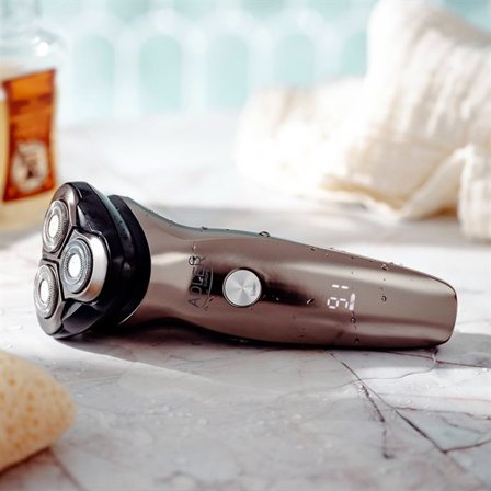 Elektrisk barbermaskin med LED-display og IPX7-klassifisert vanntetthet