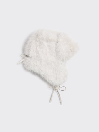 Holzweiler Faux Fur Trapper Hat - Off White - Unisex - One size