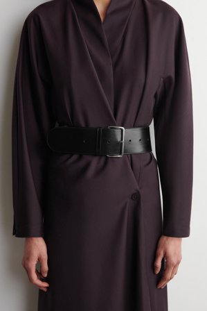 COS Women's Wide Leather Belt in Black