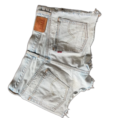 Levi's ljusblå jeansshorts med fransar