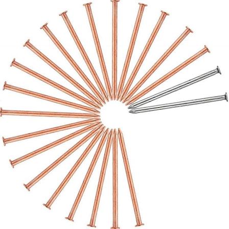 20 kpl kuparinauloja puiden ja kantojen tappamiseen, 3,5 tuuman pituiset naulapiikit, kantojen poistopiikit, 2 kpl teräsnaulaa