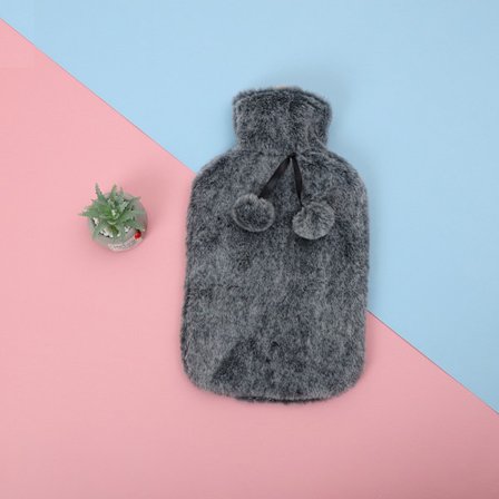 2l Naturligt Gummis Varmvattenflaska med Premium Konstpäls