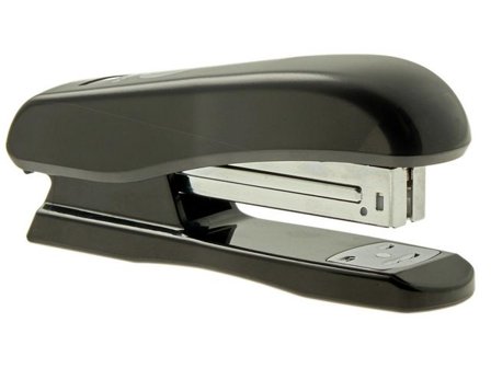 Actual Häftapparat halvstapel svart 55mm - Lyreco - Kontorsmaterial - Till skrivbordet - Häftapparater - Manuella