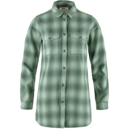 Fjällräven Women's Övik Twill Shirt Long Sleeves in Misty Green/Patina Green, Bio-Baumwolle | Size: Medium