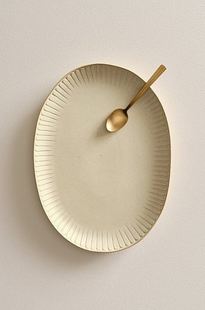 Jotex - Talerz Do Serwowania 43x32 Cm Jasnobezowy - ALVIA - Kup Tace i półmiski firmy Jotex