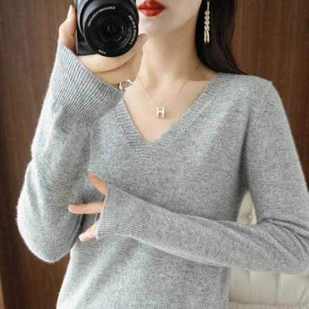 Efterår Og Vinter Cashmir Trøje Nye Kvinder V-Hals Pullover Blonder Hals Hul Design Casual Strikkede Langærmet Kvinder 'S SKU-03 L
