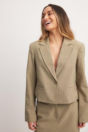 NA-KD Kort skräddarsydd rak blazer - Set - Beige - EU 32