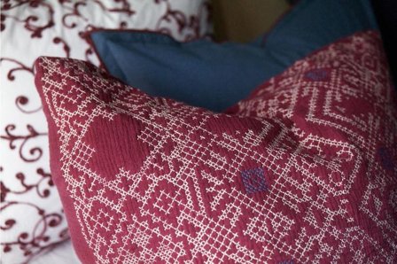 Tone Kroken Putetrekk Nomad Aubergine 60x60cm