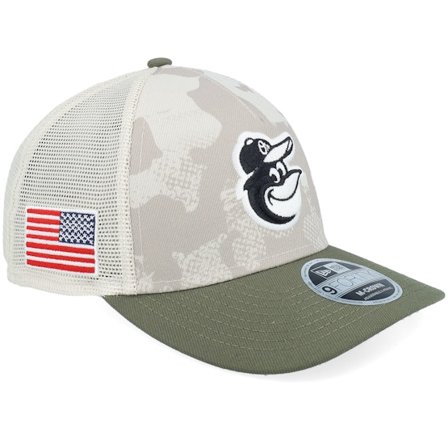 New Era - Baltimore Orioles MLB Armed Forces Day 9FORTY Mc Stone/Olive A-frame Trucker Trucker Camo Cap - MLB @ Hatstore