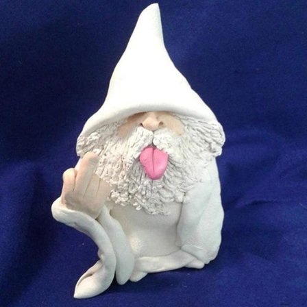 Puutarhatonttu keinutuoli huumori keskisormella - Hauska tonttu patsas ulkopuutarhaan hartsista sisä- tai ulkokoristeet