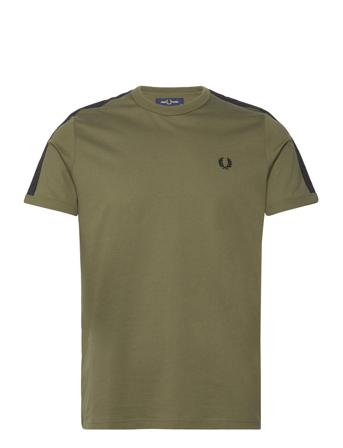 C Tape Ringer T-Shirt T-shirts Short-sleeved Grønn Fred Perry*Betinget Tilbud