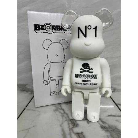Bearbricks 400 % våldsam björn Byggstenar Björnfigurmodell Handgjord samlarleksak present Modeprydnad Skulptur Staty 28CM NO1 vit