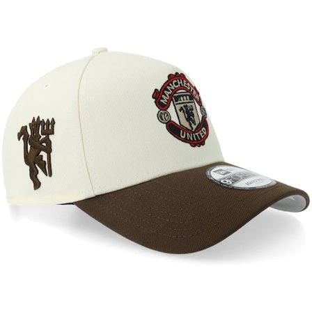 New Era - Football Beige adjustable Czapka Z Daszkiem - Hatstore Exclusive x Manchester United 9FORTY Chrome/Brown A-Frame-Adjustable @ Hatstore