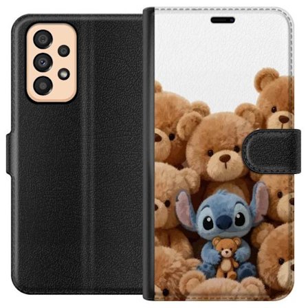Kompatibel Tegnebogsetui til Samsung Samsung Galaxy A33 5G Sød og sikker illustration med Stitch omgivet af bamser, der skaber en varm og legende fø