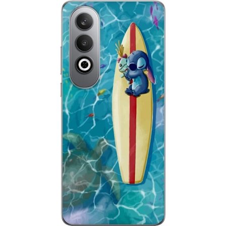 Kompatibel Mobilcover til OnePlus Nord CE4 Afslappende illustration af Stitch der hviler på et surfbræt i klart turkisfarvet vand