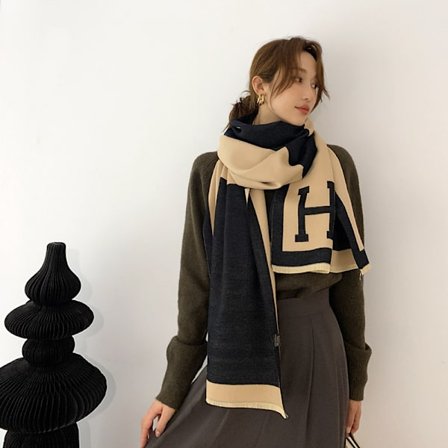 Kåpesjal i kashmir, fargeblokkering for kvinner, middels