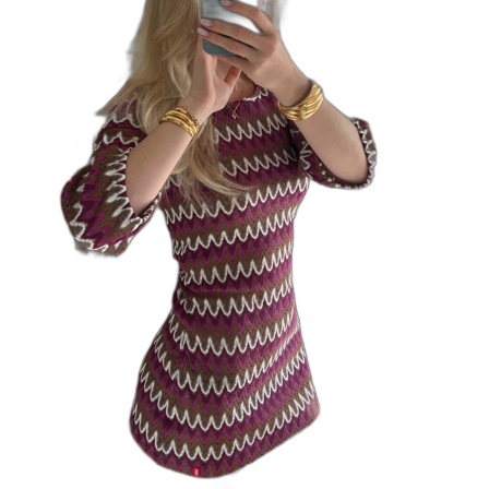 Virkad miniklänning