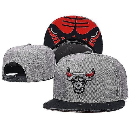 New Era Chicago Bull Trucker Cap