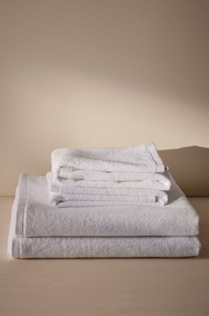 Jotex - Håndklesett 4-pakning Hvit - DARCY - Kjøp Håndklær hos Jotex