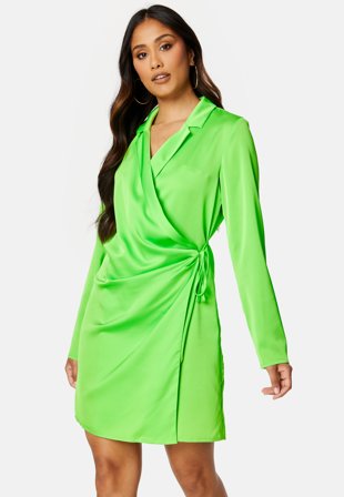 VILA - Johanna Wrap Short Dress - Jade Lime - Kläder - - Bubbleroom Omlottklänning