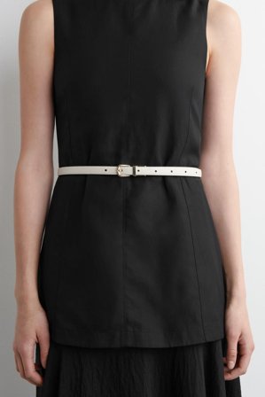 COS Reversible Slim Leather Belt in White - Women