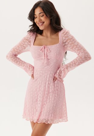 BUBBLEROOM Square Neck Lace Dress Klær