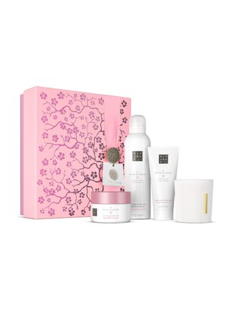 Rituals The Ritual of Sakura Set cont.: Body Cream 100 ml + Scented Candle 140 g + Body Scrub 125 g + Foaming Shower Gel 200 ml (GH 1622044) 1.0items