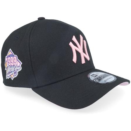 New Era - MLB Noir adjustable Casquette - Hatstore Exclusive x New York Yankees Black/Pink 9FORTY World Series 99 A-Frame Adjustable @ Hatstore