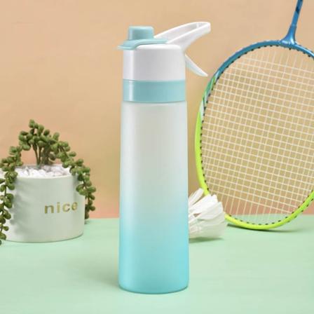 700 ml sprayvattenflaska, bärbar utomhussport med stor kapacitet Blue