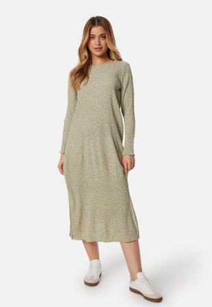 ONLY Onlmolly L/S Plisse Dress Reseda AOP Ina Flowe Klær
