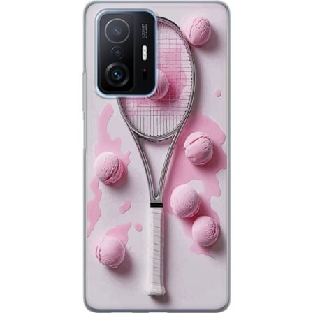 Yhteensopiva Puhelinkuori Xiaomi Xiaomi 11T Pro Ruusunpunaiset lasipallot ja tennismaila luovassa stillikuvassa, jossa on leikkisä pop-tunnelma ja mo