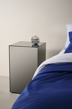 Jotex - Nattbord Høyre/grått speilglass - MIRRE - Kjøp Nattbord hos Jotex