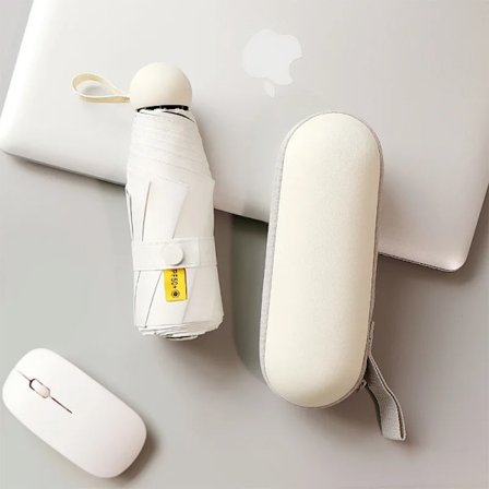 Lyse beige premium paraply med 8 forstærkede ribben og en stilfuld kapselskal for fuld dækning. Dens forbedrede solbeskyttelse og holdbarhed.