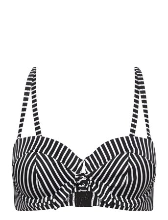 Freya | Beach Hut | F x 70