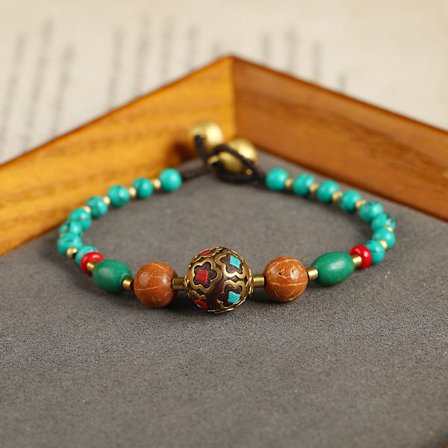 #Tibetansk armbånd for kvinner i vintage stil med naturlige hvite jadeperler farget i turkis onyx antikk kobberfarget perler#